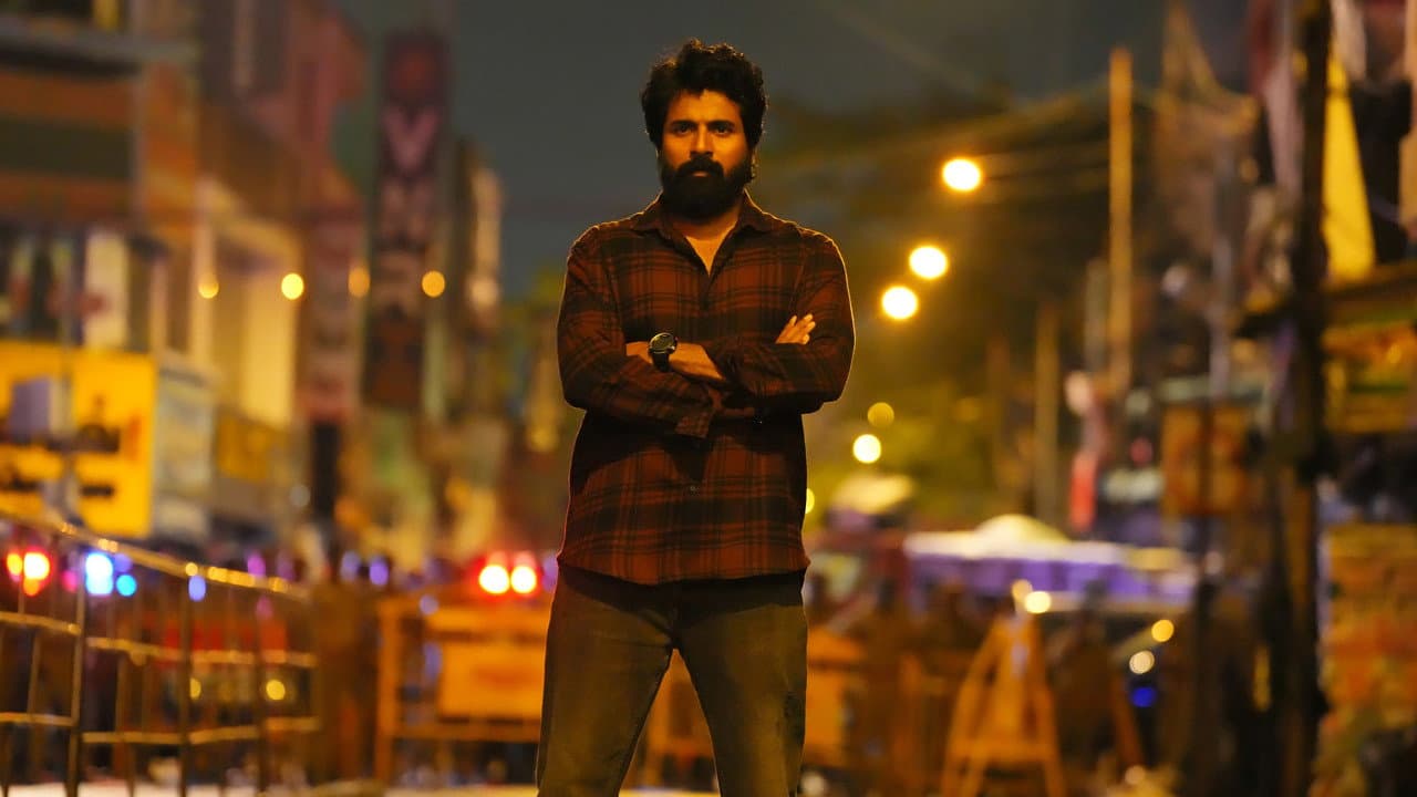 Madharaasi Movie Review: A Dark Tamil Thriller still 4