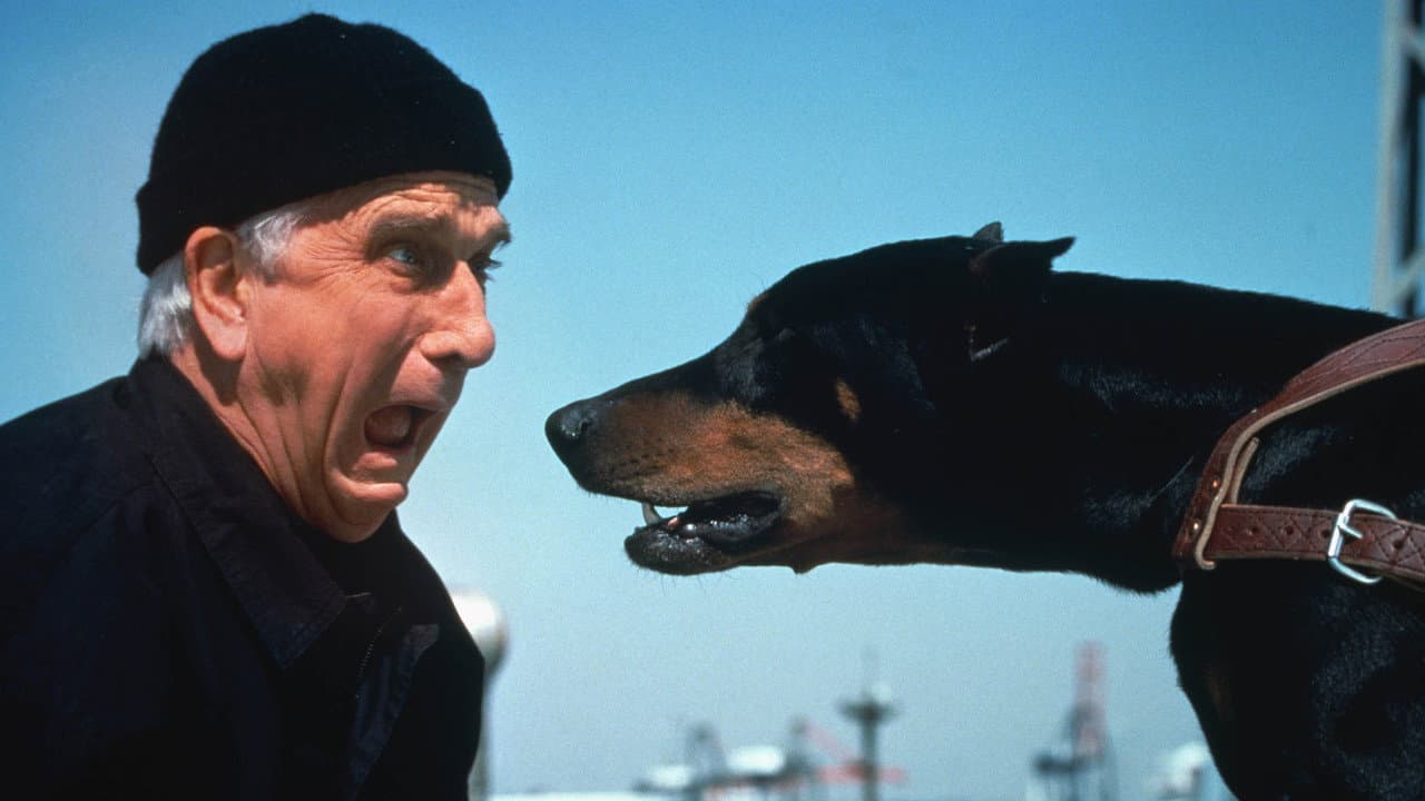 The Naked Gun 2½: The Smell of Fear still 6