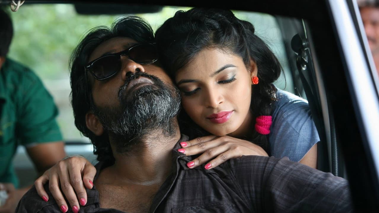 "Soodhu Kavvum Review: A Wacky Tamil Crime Comedy" still 4
