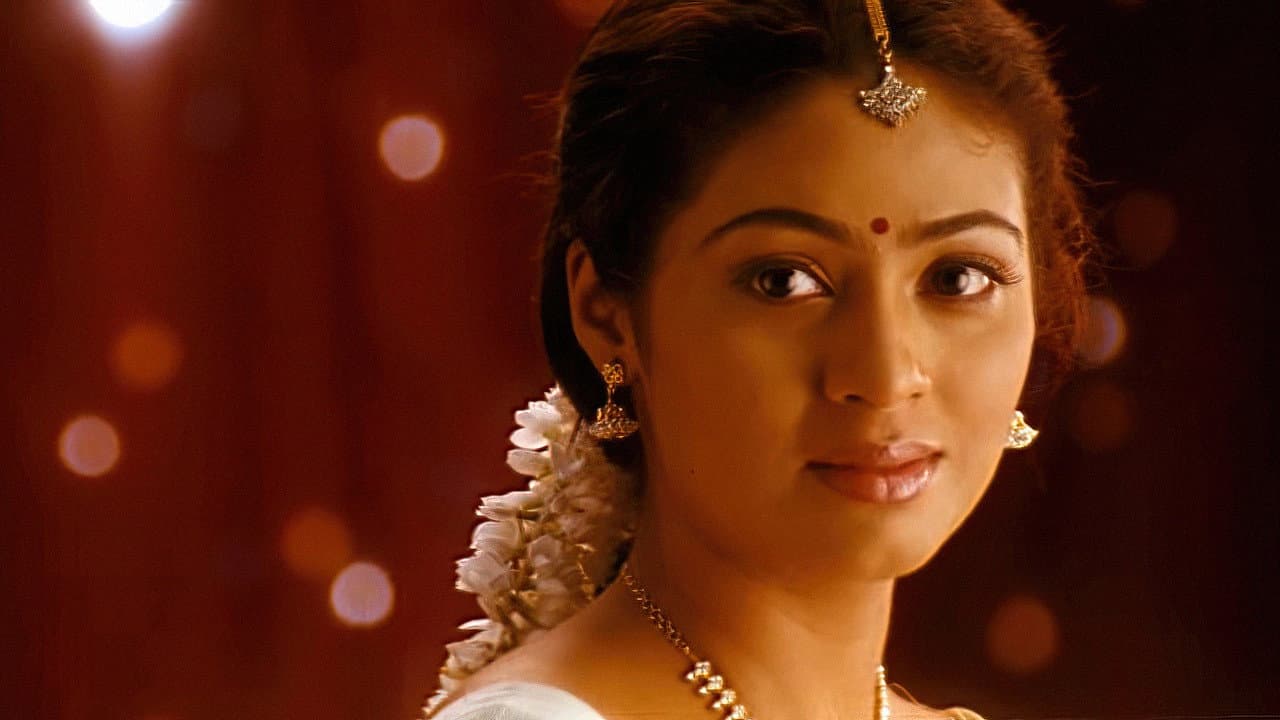 Anniyan Movie Review: A Chilling Tale of Identity & Justic still 6