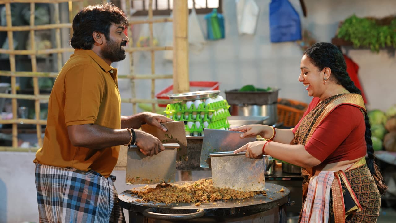 Thalaivan Thalaivii Review: An Engaging Political Drama still 4