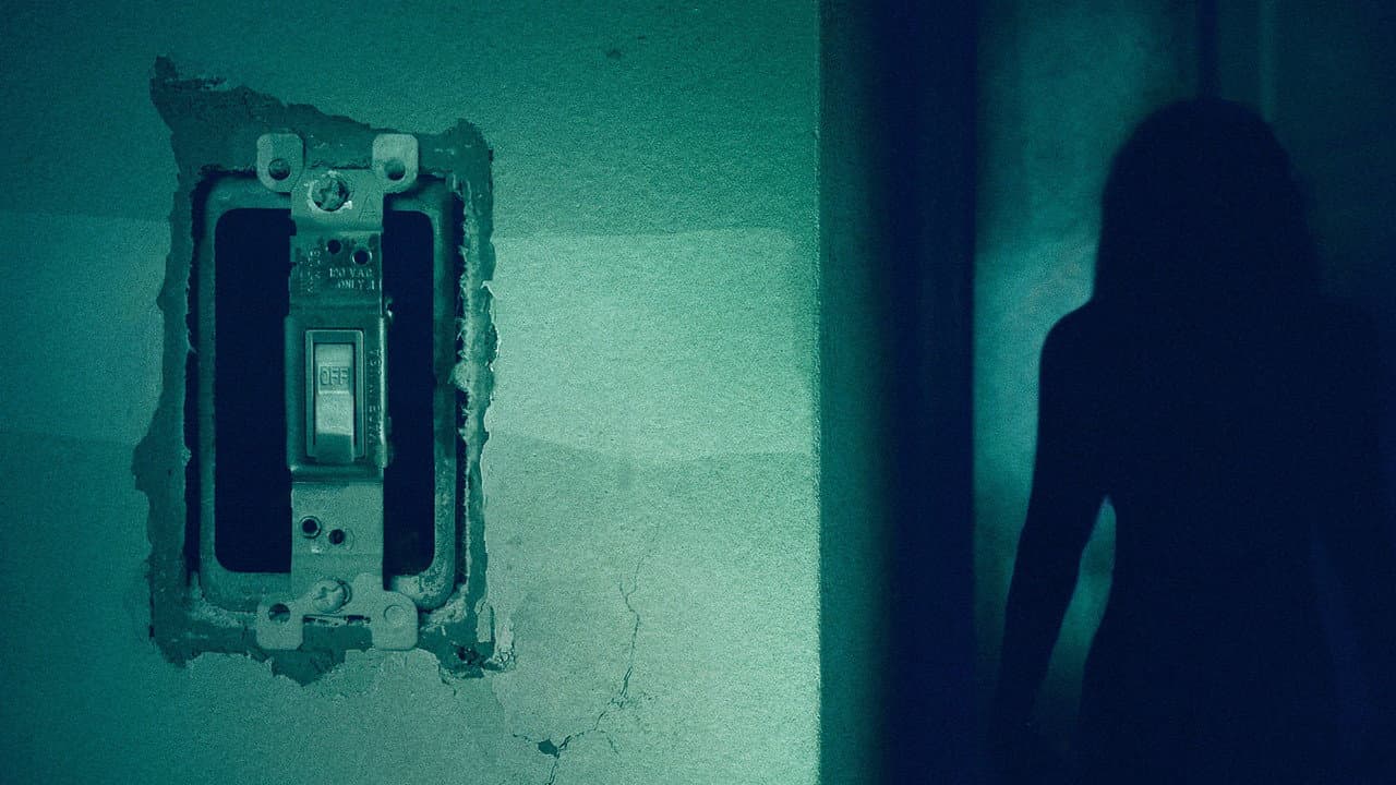 Lights Out still 5